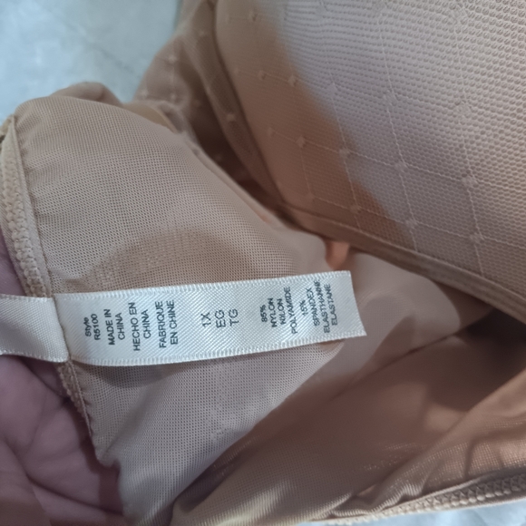 Rhonda Shear Tan Seamless Full-Coverage Bra - Picture 11 of 13